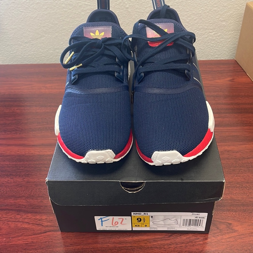 Adidas NMD_R1 Los Angeles Size 9.5